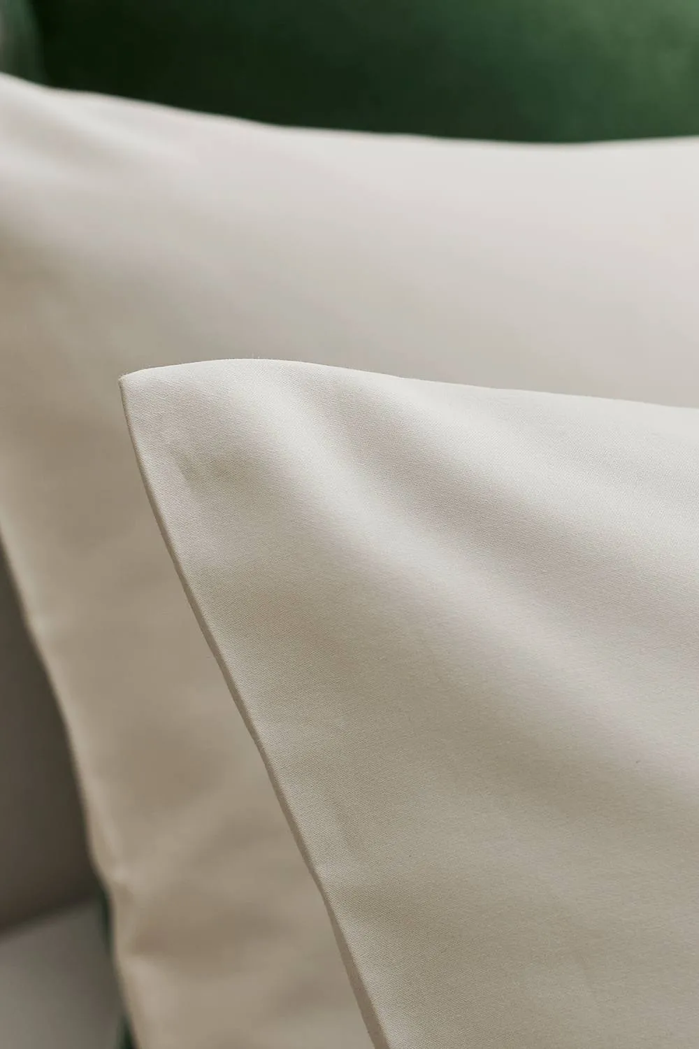 CHRISTY 400TC Luxury Cotton Sateen Plain Dye King Pillowcases Pair in Light Beige 3