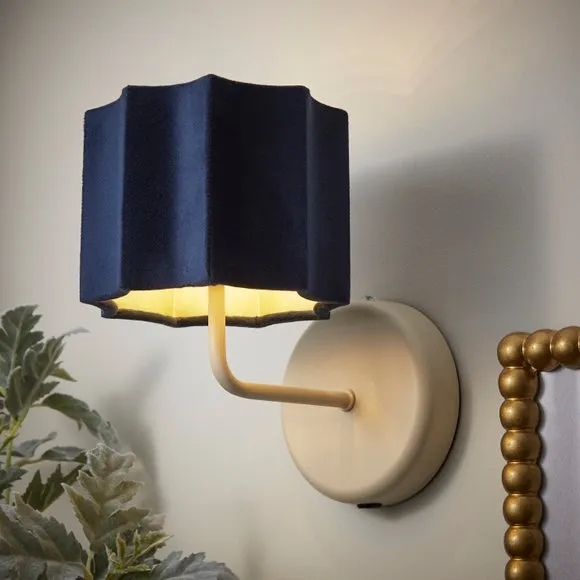 FlexiCell Louis Rechargeable Touch Dimmable Wall Light Fitting 3