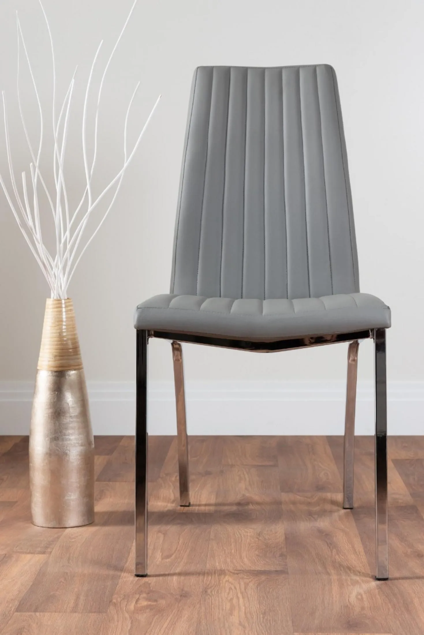 FurnitureboxUK Giovani 4 Grey Dining Table & 4 Isco Chairs 6