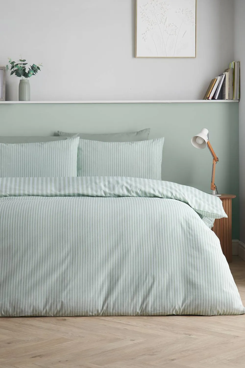 Catherine Lansfield 'Epping Textured Stripe' Reversible Duvet Cover Set in Green 2