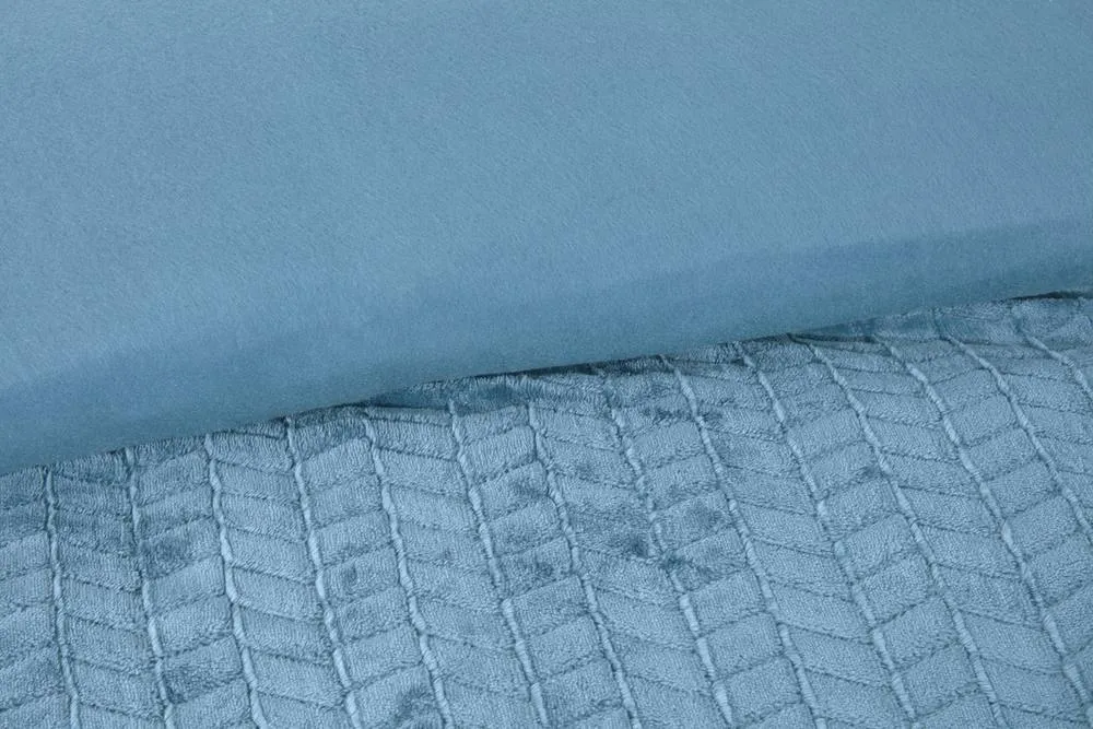 Rapport Home Chevron Faux Teddy Polyester Fleece Duvet Cover Set with Pillowcase in Blue 2