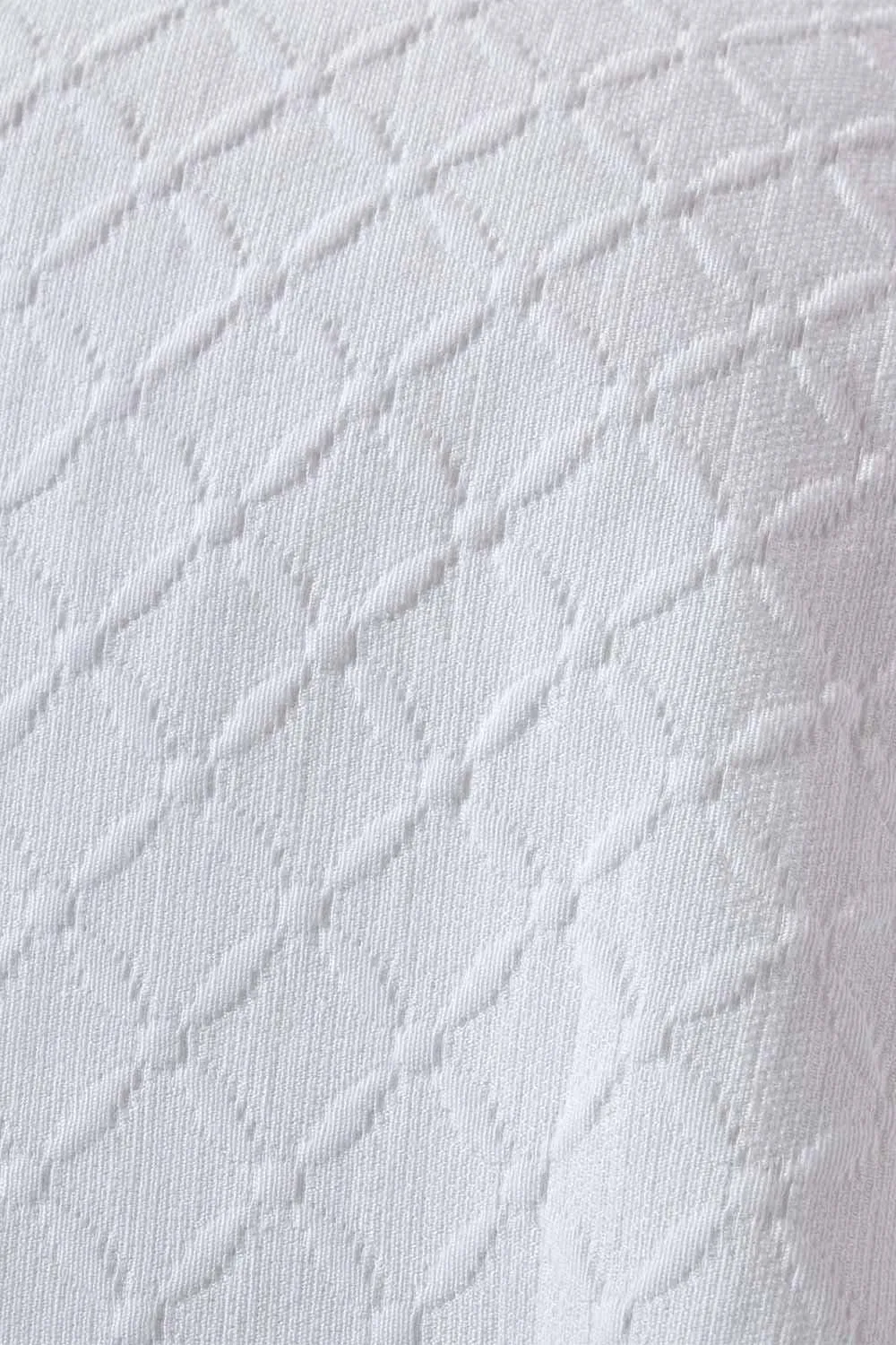 Homescapes Cotton Contemporary Diamond Pattern Bedspread in White 3