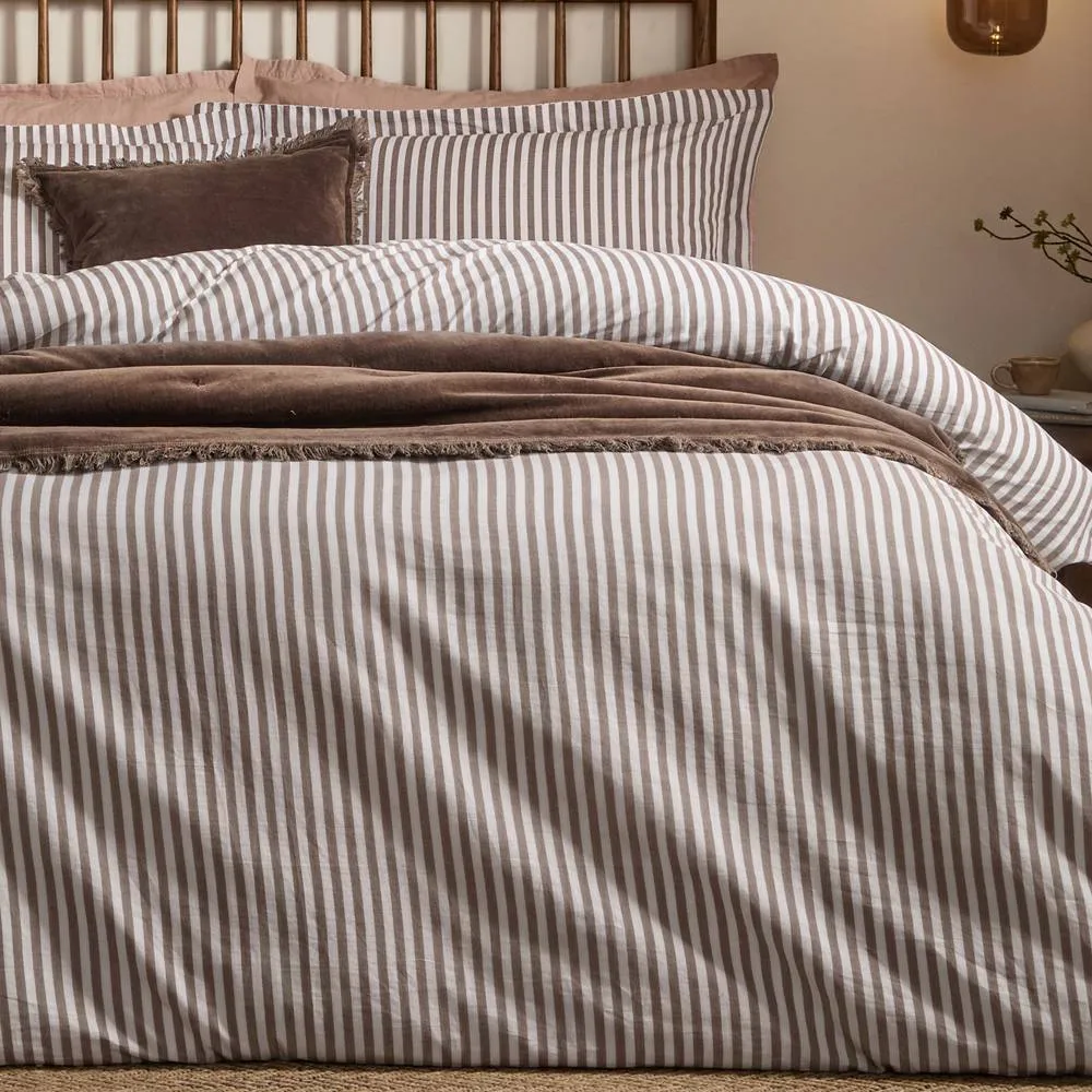 Yard Hebden Striped 100% Cotton Duvet Cover Set in Chocolate 3
