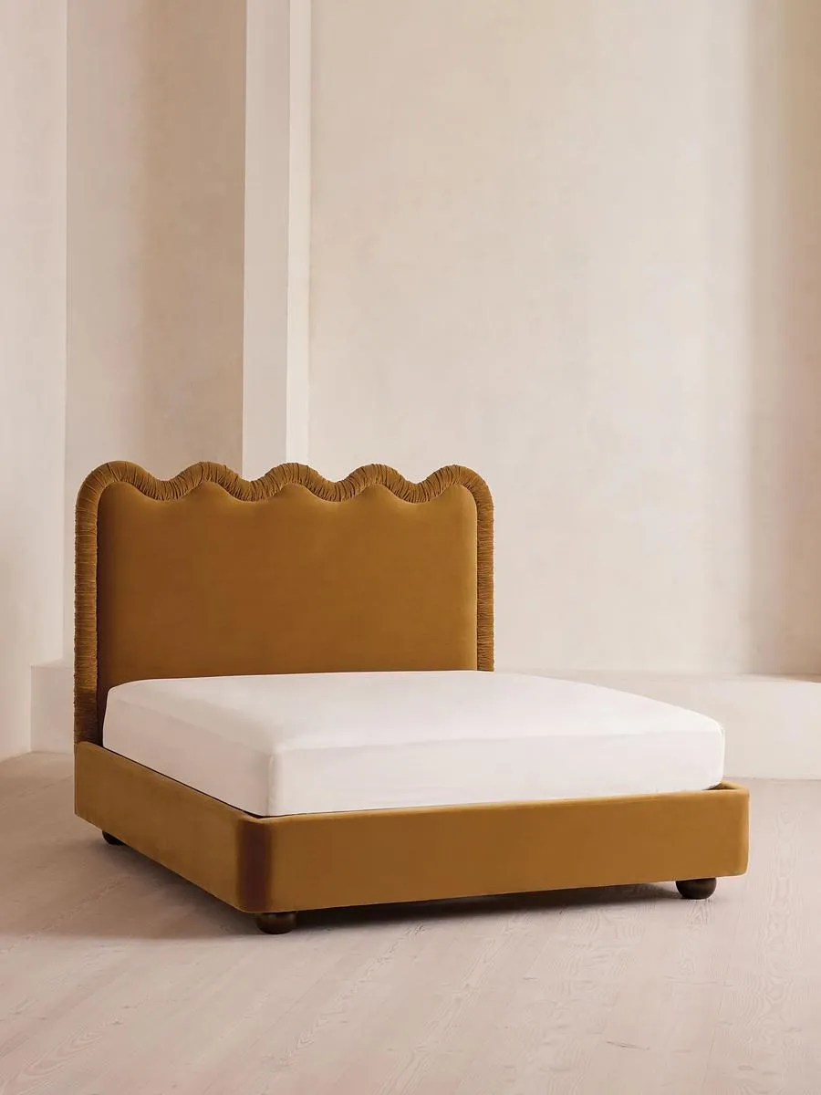 Tristan Bed, King, Velvet, Mustard