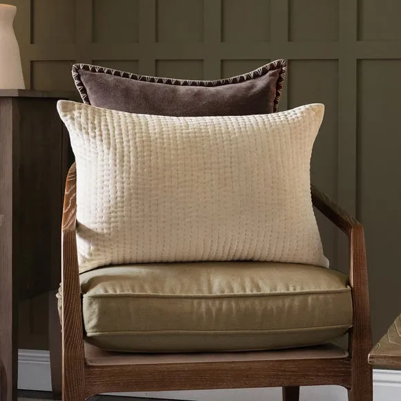 Voyage Maison Haze Cotton Cushion 1