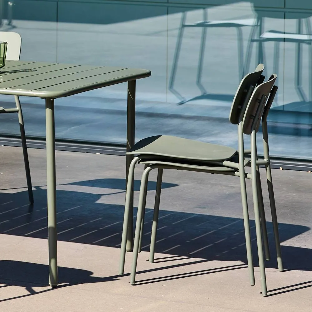 sweeek Metal garden table + 4 chairs in Khaki 6
