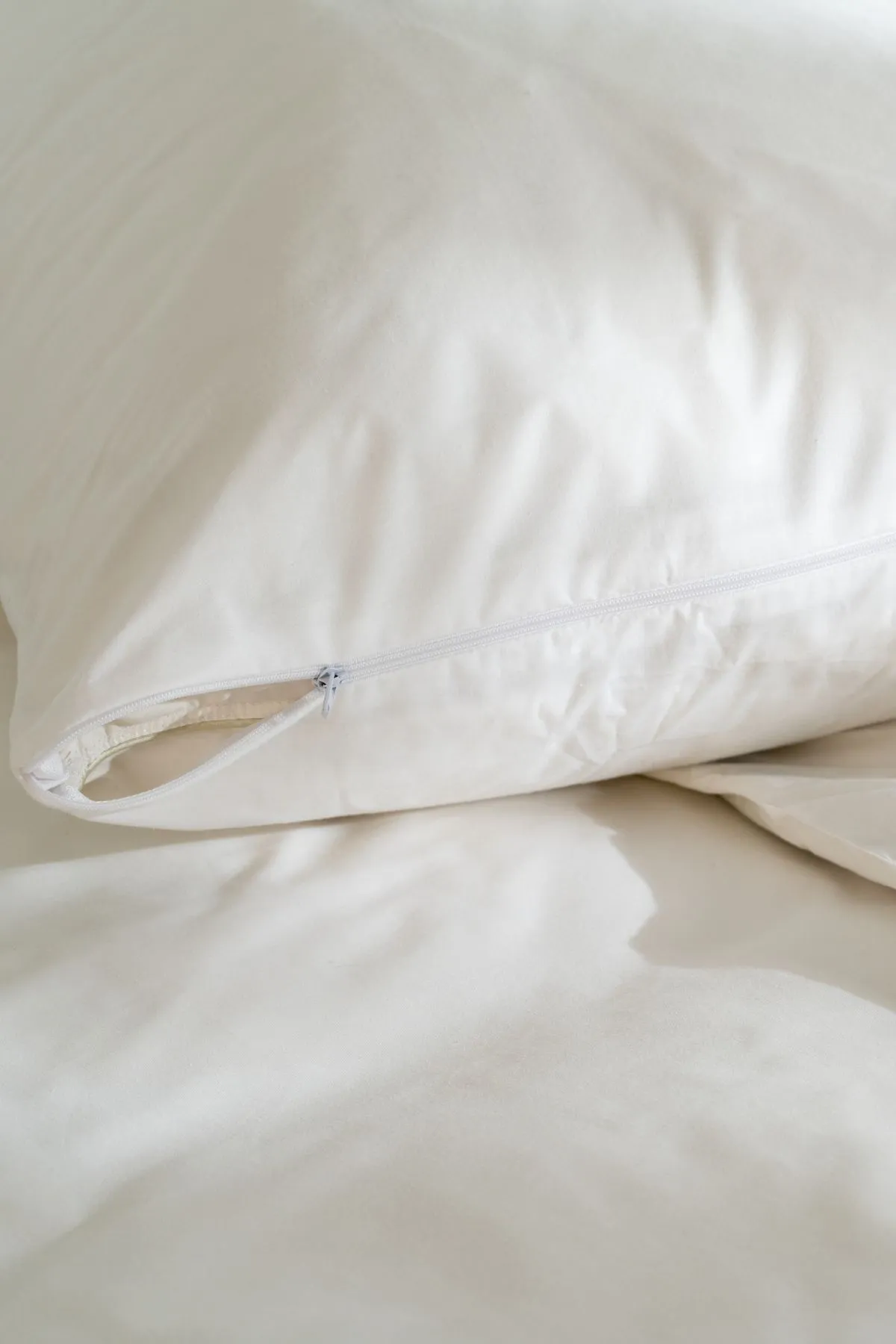 Soak&Sleep Water Repellent Pillow Protector Pair in White 3