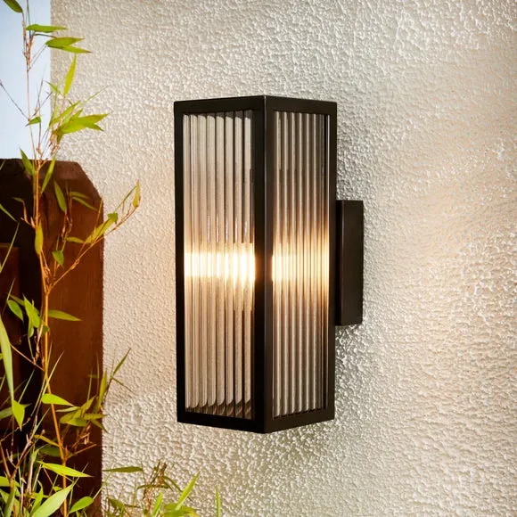 FlexiCell Harrie Rechargeable LED Outdoor Wall Light