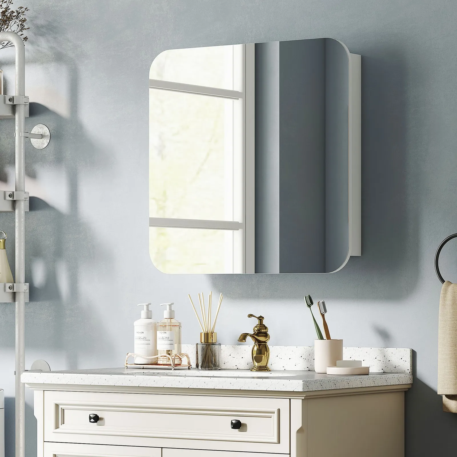 HOMCOM Arched Bathroom Mirror Cabinet, Wall Mounted Mirrored Cabinet in White 2