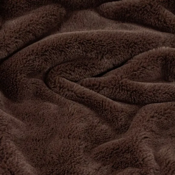 Furn. Kallu Throw Blanket 2
