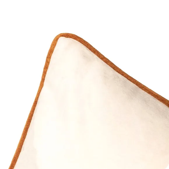 Furn. Square Cushion 4