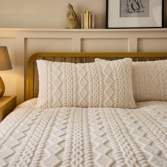 Cable Fleece Duvet Cover and Pillowcase Set 3