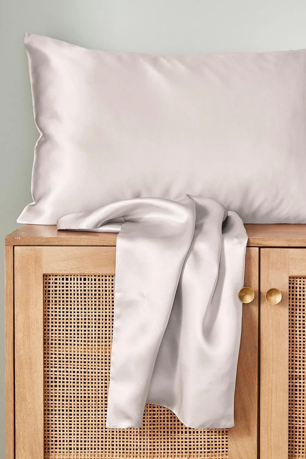 Murmur ' ' Silk Pillowcase in Light Pink