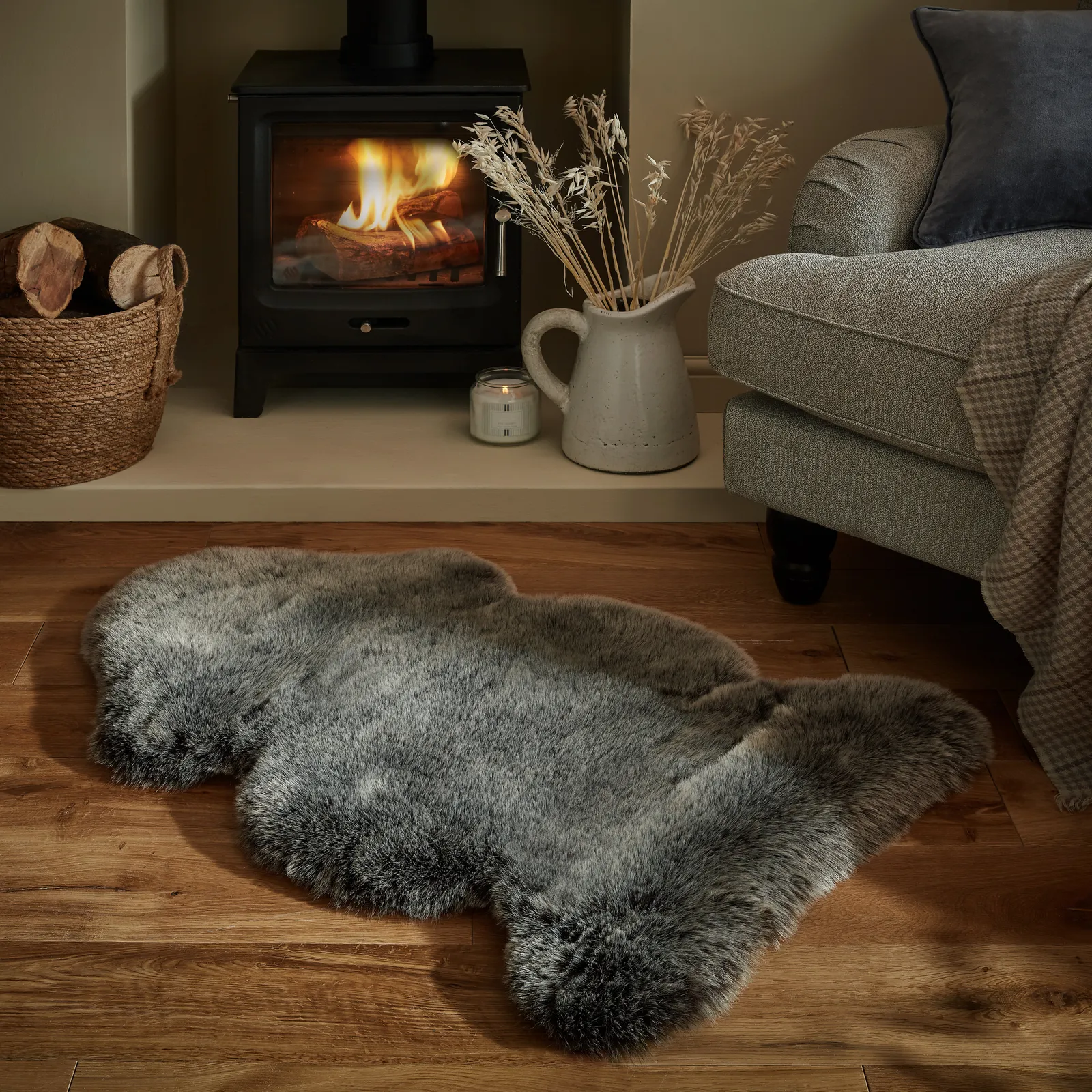 Luxury Faux Fur Pelt Rug Luxury Faux Fur Pelt Pinecone