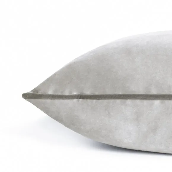 Furn. Square Cushion 4