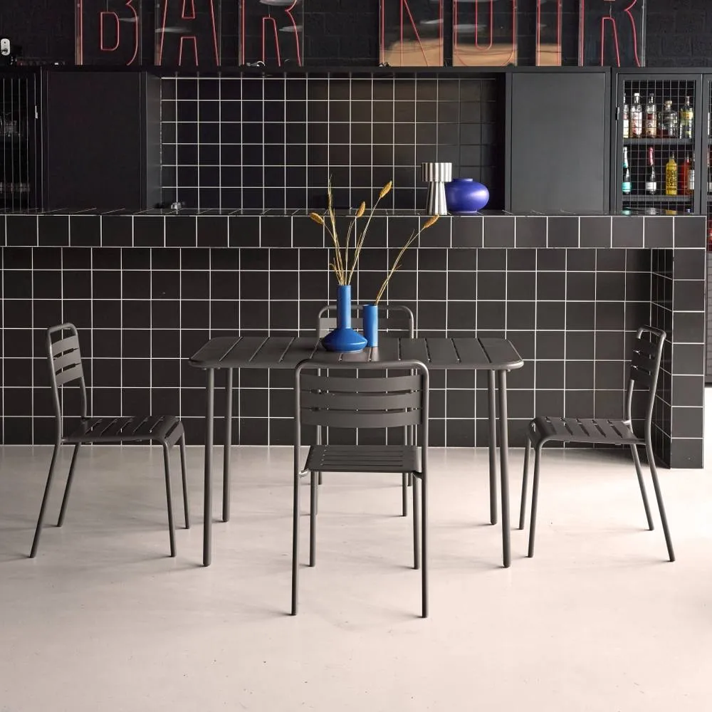 sweeek 4-seater Rectangular Steel Garden Table Set With Chairs in Dark Grey 3