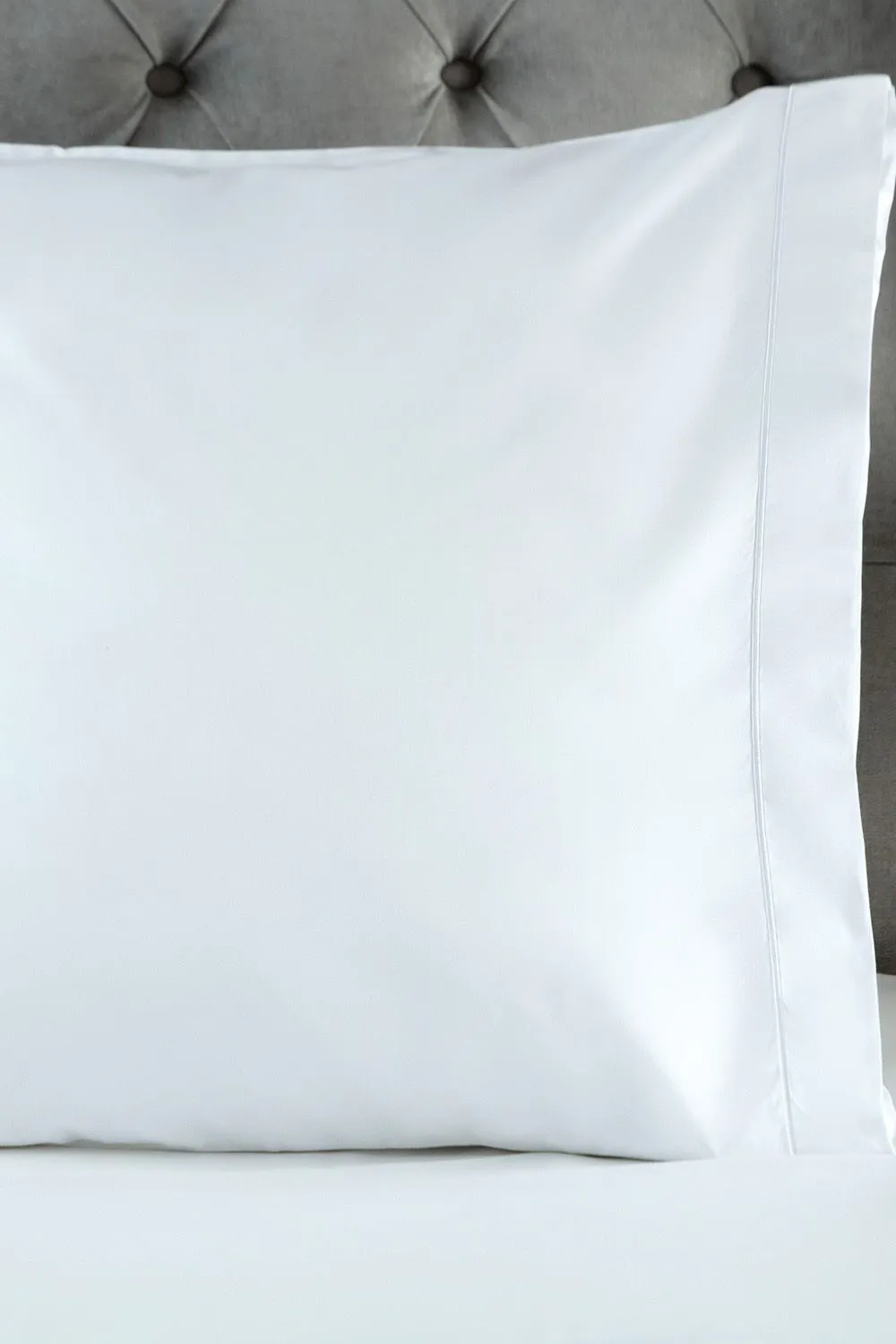 Belledorm Egyptian Cotton 400 Thread Count Continental Pillowcase in Ivory 2