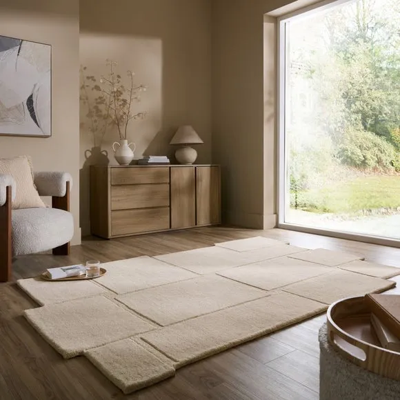 Stack Shaped Wool Rug 1