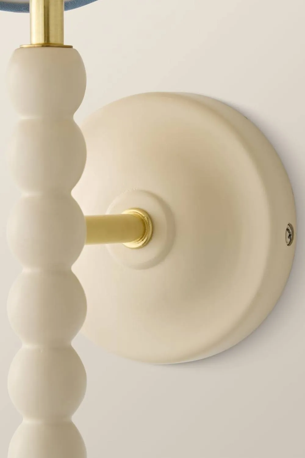 ValueLights Bobbins Cream Bobble Wall Light & Colour Trim Linen Lamp Shade in Baby Blue 5