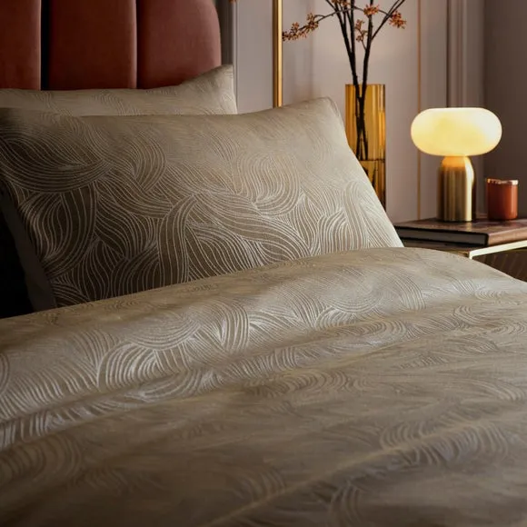 Laurence Llewelyn-Bowen Venus Grace Polycotton Duvet Cover & Pillowcase Set 3