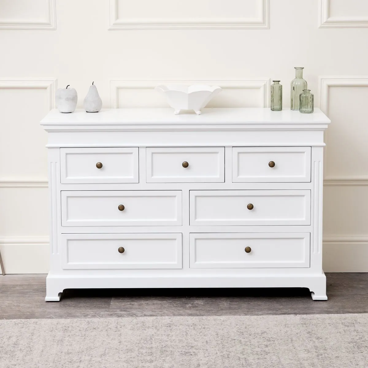 Melody Maison Large White 7 Drawer Chest Of Drawers & Pair Of Bedside Tables - Daventry White Range 3