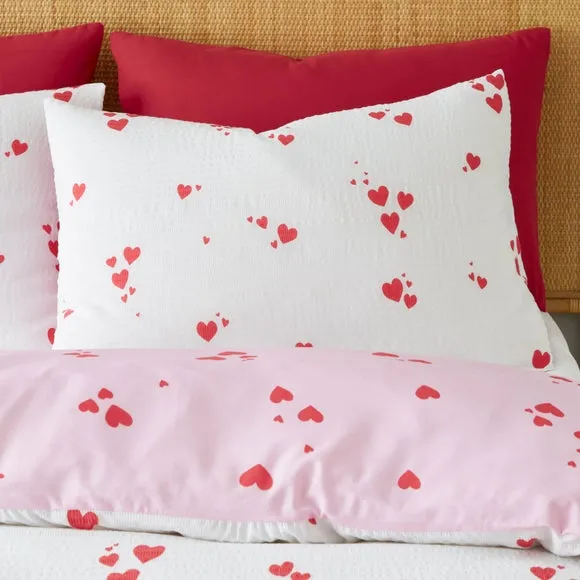 Catherine Lansfield Seersucker Heart Reversible Duvet Cover & Pillowcase Set 2