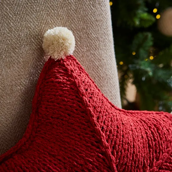 Red Knitted Star Cushion 2