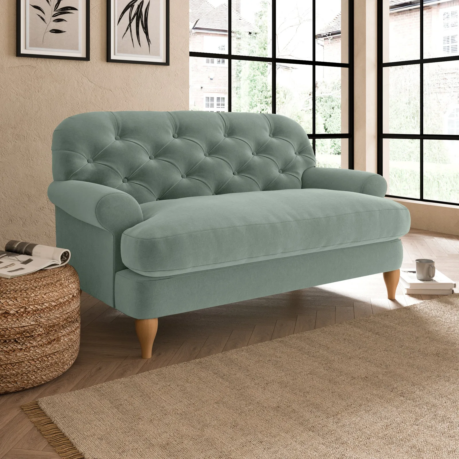 Canterbury Luxury Velvet Snuggle Chair Green