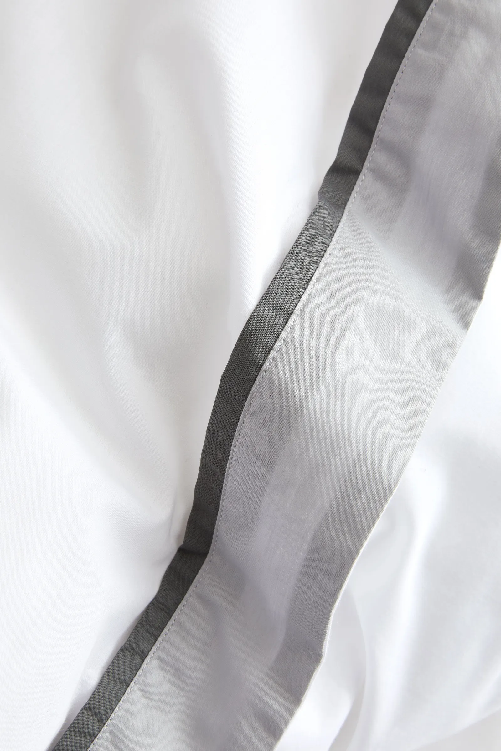 Bianca 'Mayfair' 200 Thread Count Cotton Duvet Cover Set in White 4