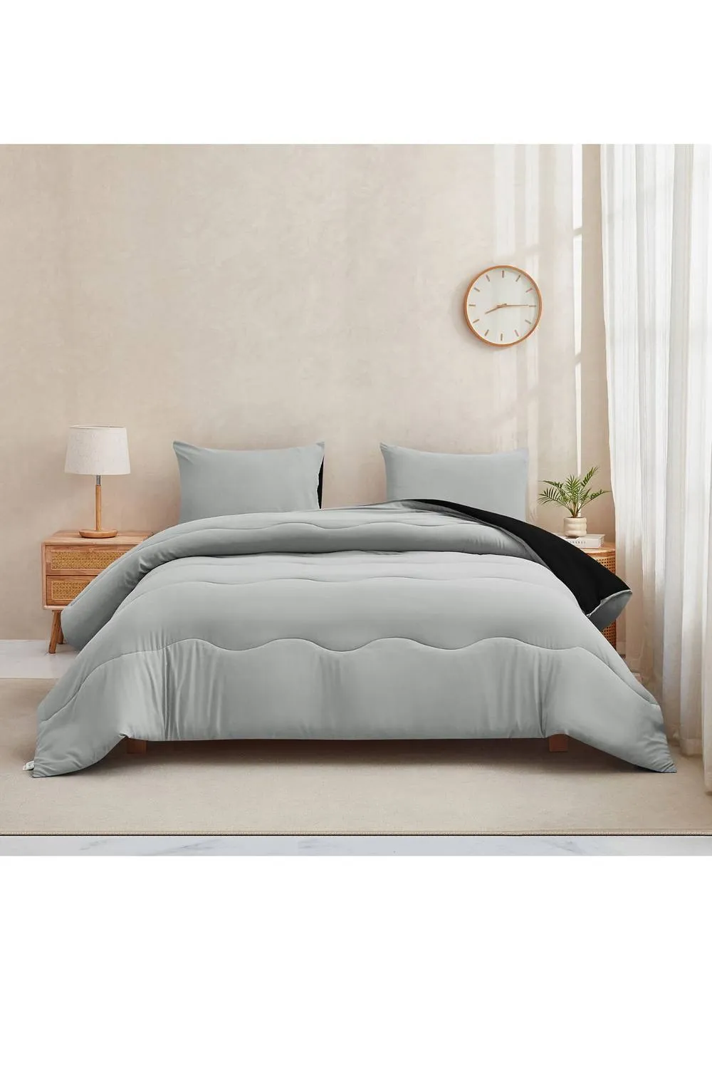 Ezysleep 10.5 Tog Soft Coverless Reversible Duvet Set with Pillowcase Cover in Black 3