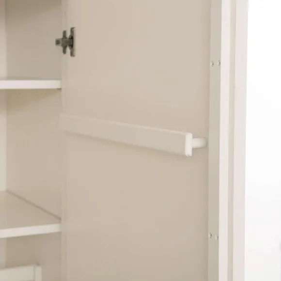 Willis and Gambier Wide Fitted Wardrobe 6