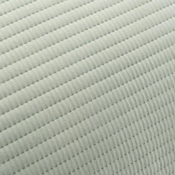 Spencer Pinsonic Bedspread 4
