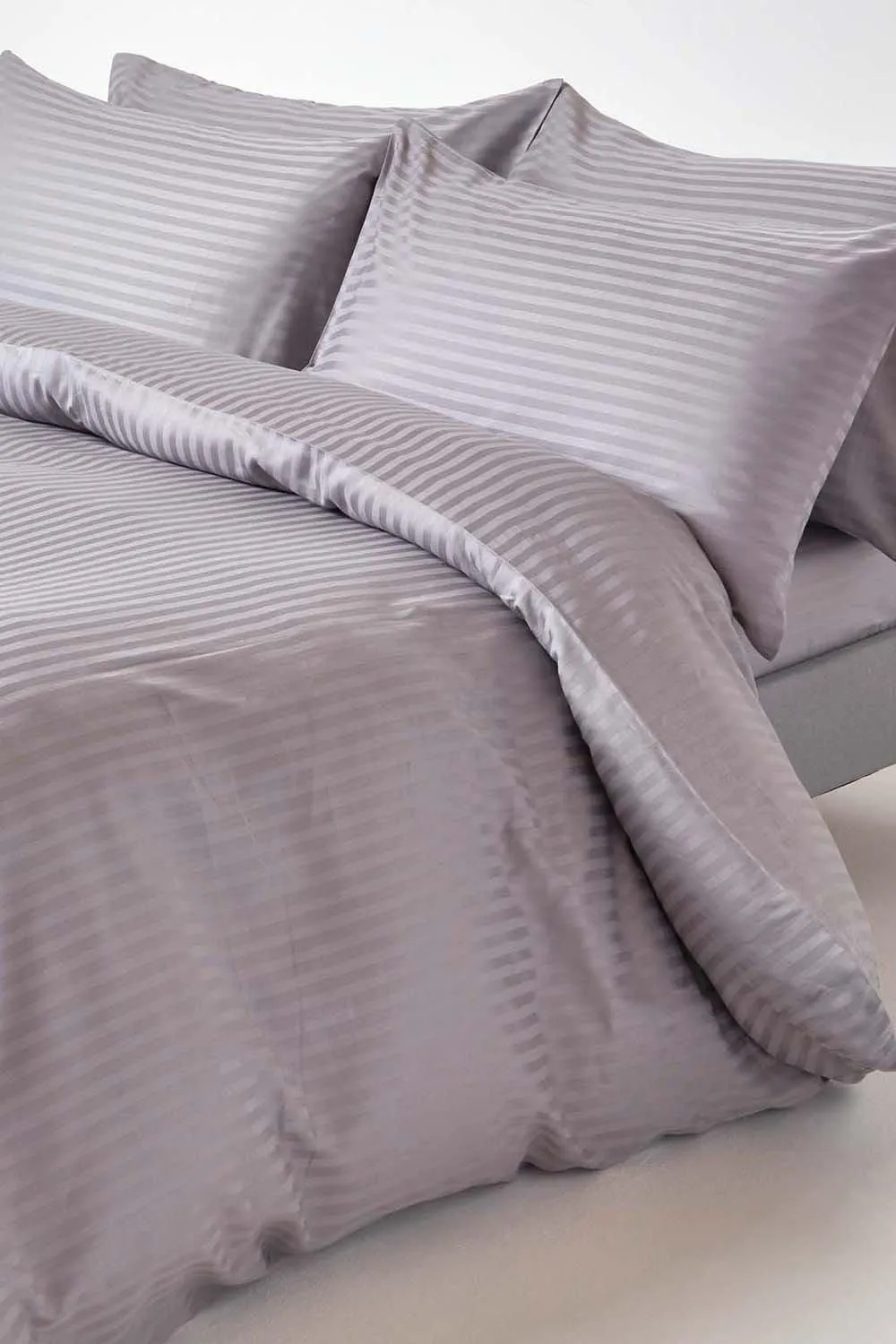 Homescapes Egyptian Cotton Satin Stripe Fitted Sheet 12 inch 330 Thread Count in Grey 4