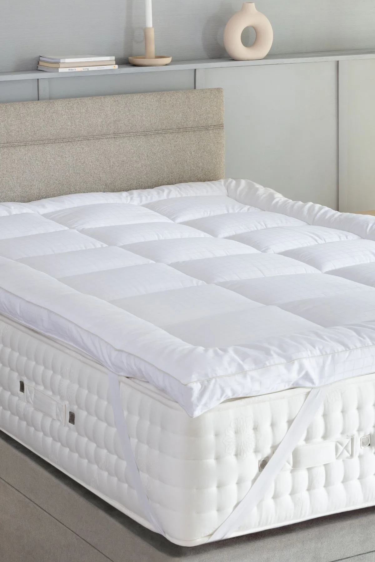 Soak&Sleep Soft as Down Microfibre with Silk Mattress Topper in White