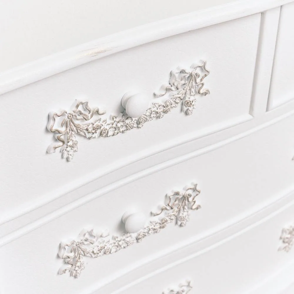 Melody Maison Chest of 7 Drawer & Pair of 3 Drawer Bedside Tables - Pays Blanc Range in White 2