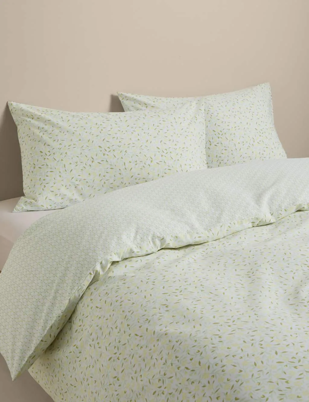 M&S Cotton Blend Sprig Bedding Set Green Mix