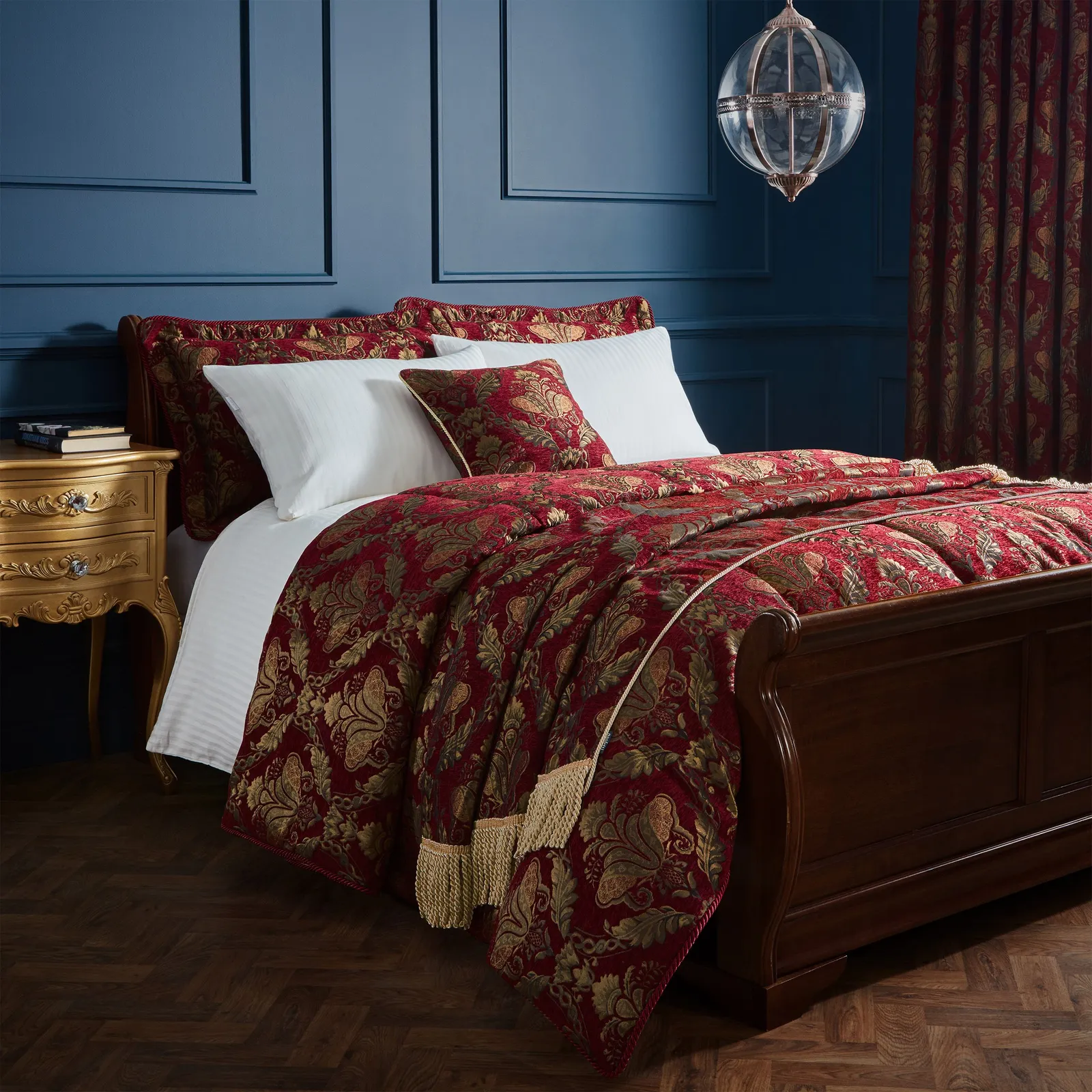 Paoletti Shiraz Jacquard Chenille Bedspread in Burgundy