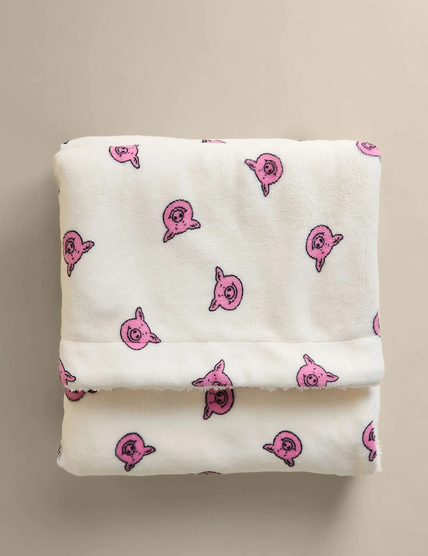 Percy Pig™ Percy Pig™ Borg Fleece Throw Cream