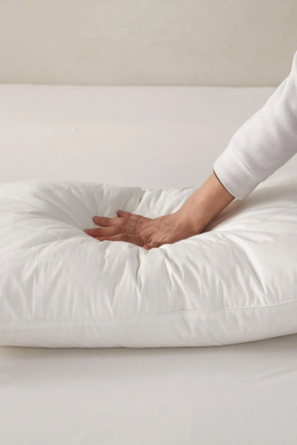 Homescapes Premium Wool King Size Pillow with Quilted Case, 19 x 35" in White 2