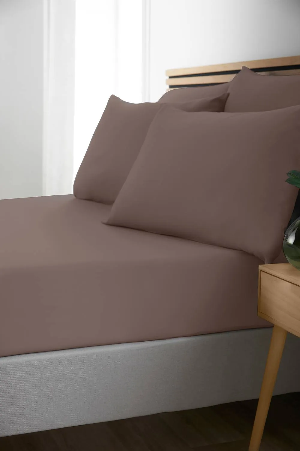 Catherine Lansfield So Soft Non-Iron Microfibre 30cm depth Fitted Sheet in Chocolate 1
