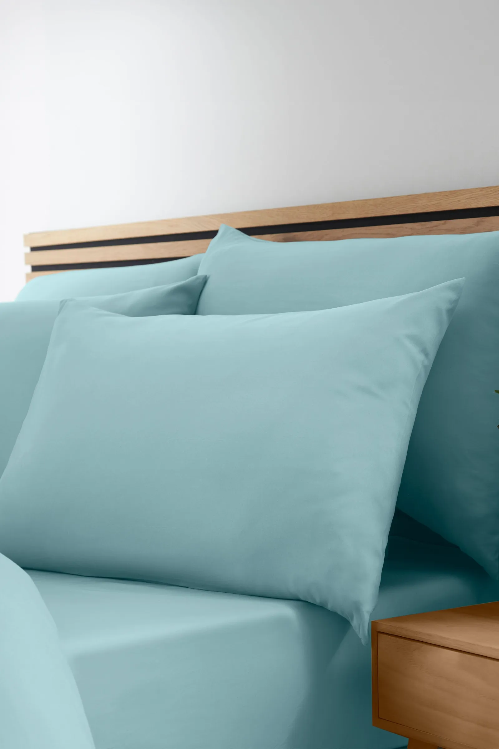 Catherine Lansfield So Soft Non Iron Standard Pillowcase Pack of 4 in Duck Egg Blue 1
