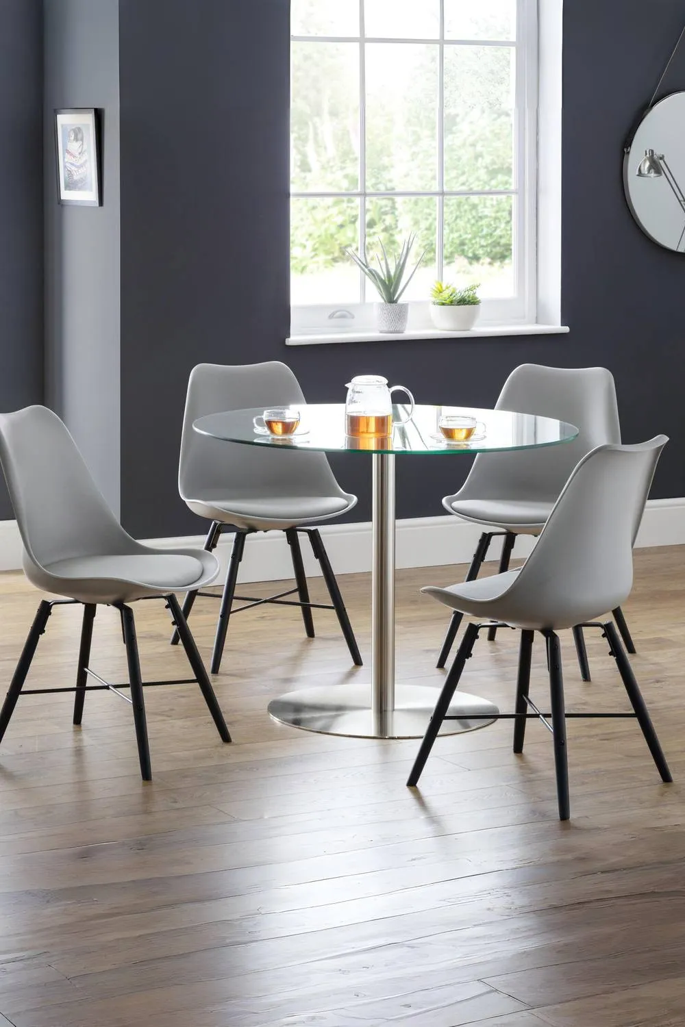 Julian Bowen Milan Round Glass Top Pedestal 4 Seater Dining Table in Silver 2