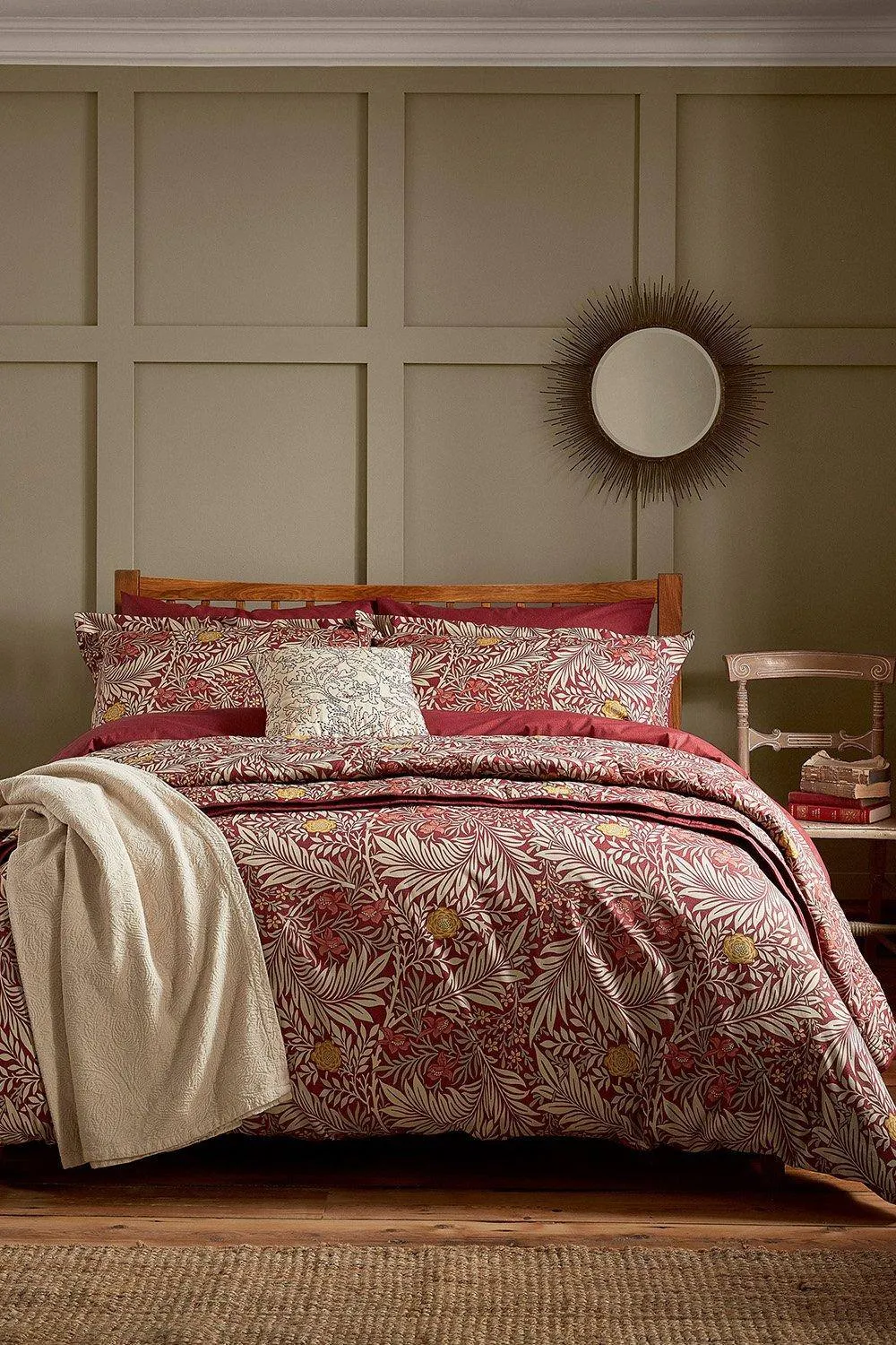 Morris & Co 'Larkspur' Cotton Percale Duvet Cover Set in Red