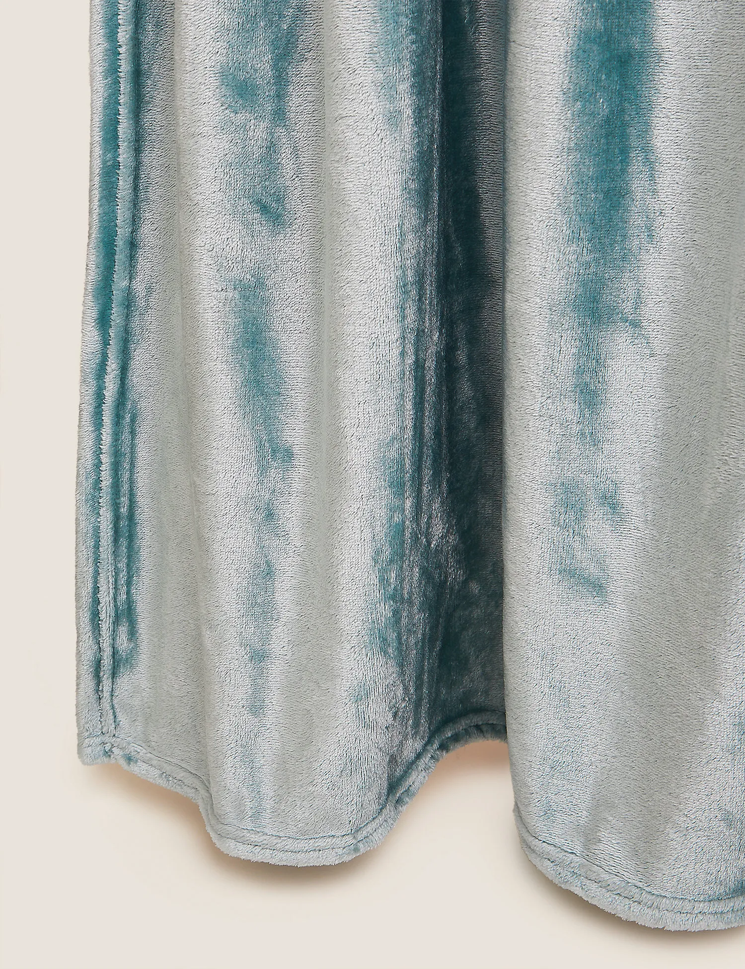 M&S Fleece Throw