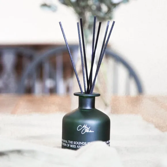Meg Hawkins The Meadow Hare Diffuser 3