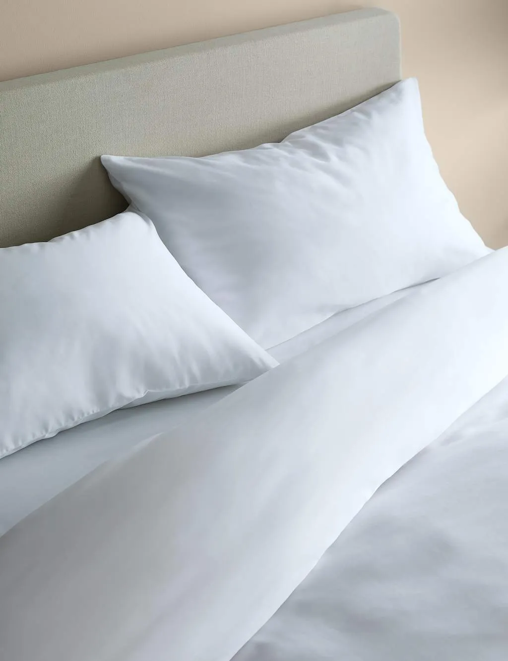 M&S The Ultimate Soft & Silky Bedding Set White