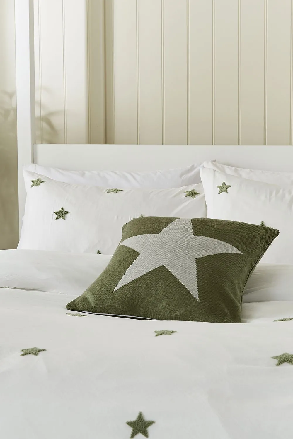 Helena Springfield 'Star' Knit Cushion in Green 2