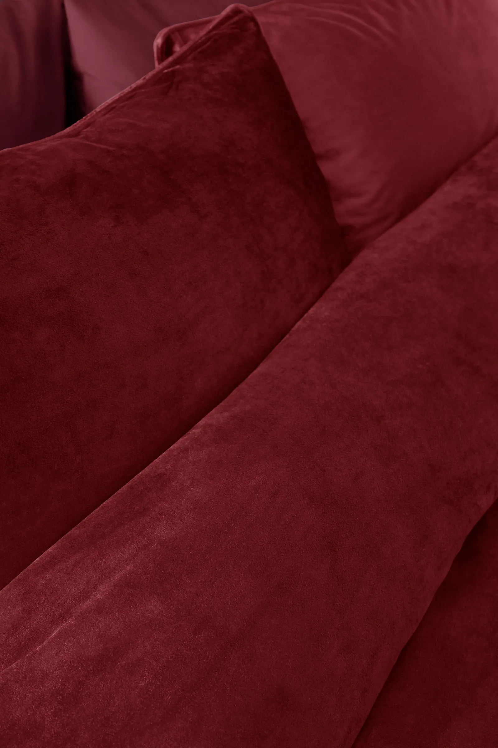 Catherine Lansfield 'Kingsley' Soft Matt Velvet Duvet Cover Set in Raspberry 3