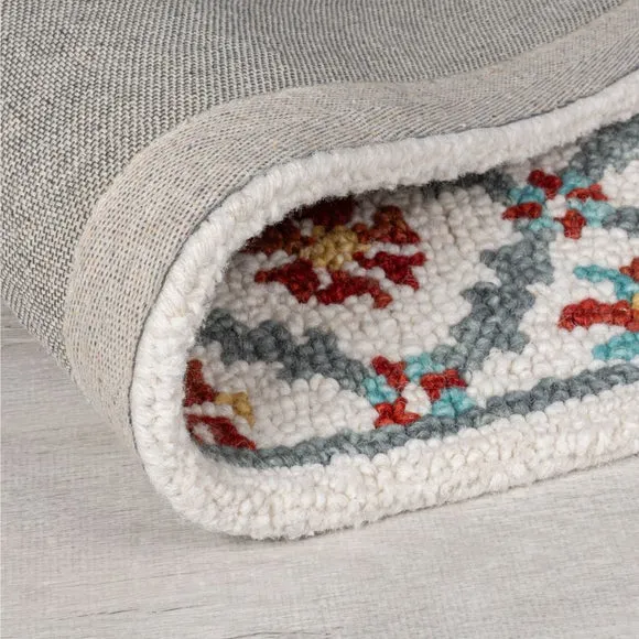 Iris Traditional Wool Rug 4