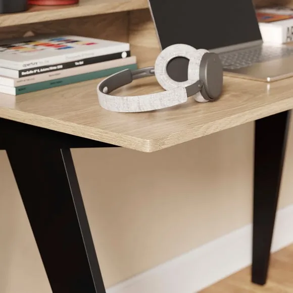 Markus Desk 3
